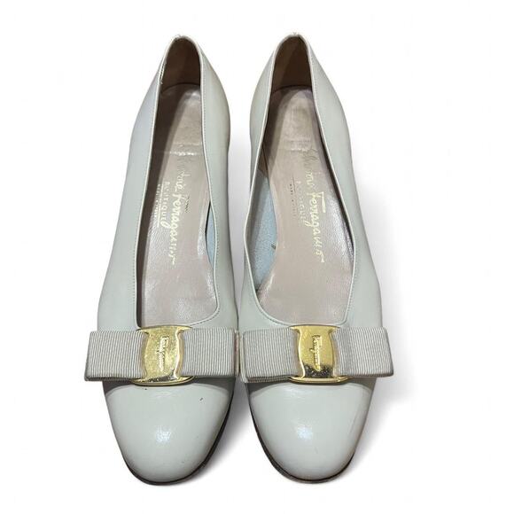 Vintage Salvatore Ferragamo Cream Heels Size 8 - Picture 1 of 8